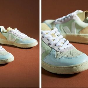 Veja V-10 Sneakers
SKU #57064271
Color Code: 031
BRAND NEW no box 
Never worn